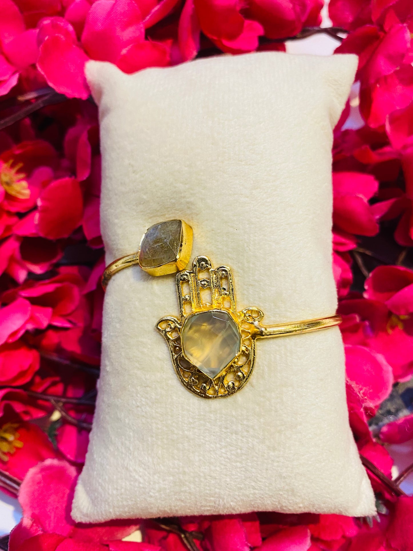 Crystal on Hamsa
