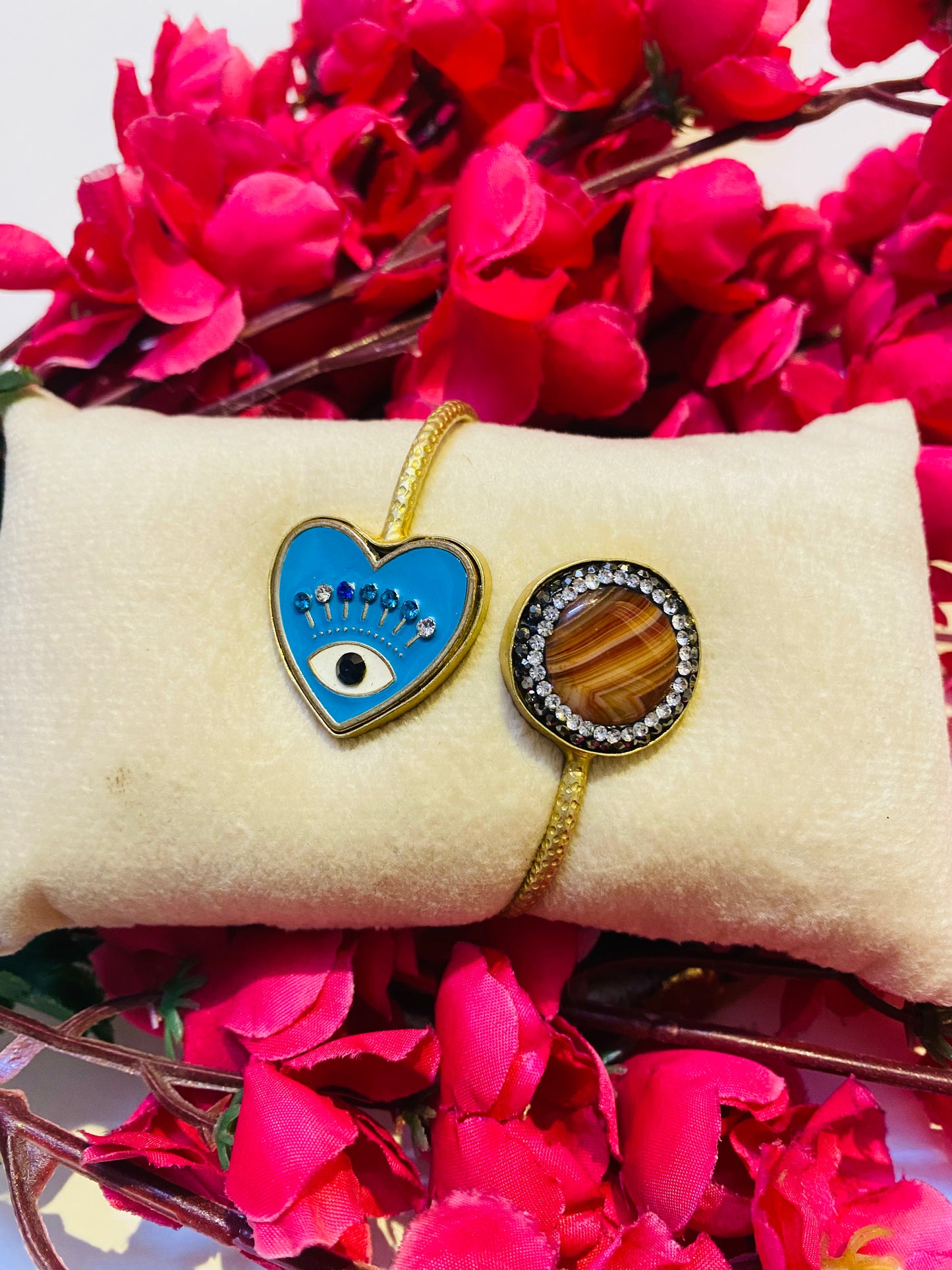 Heart Evil Eye Handcuff