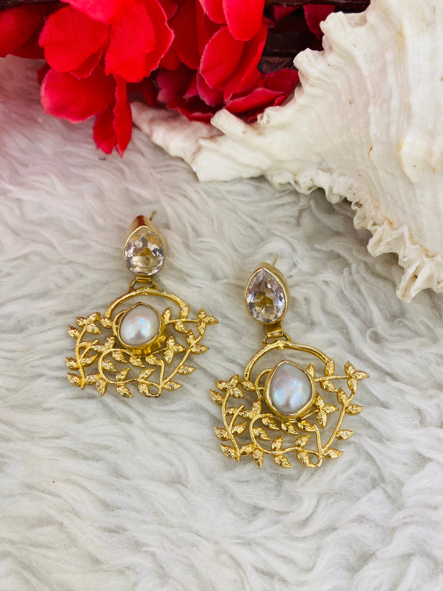 Pearly Leaves Earrings