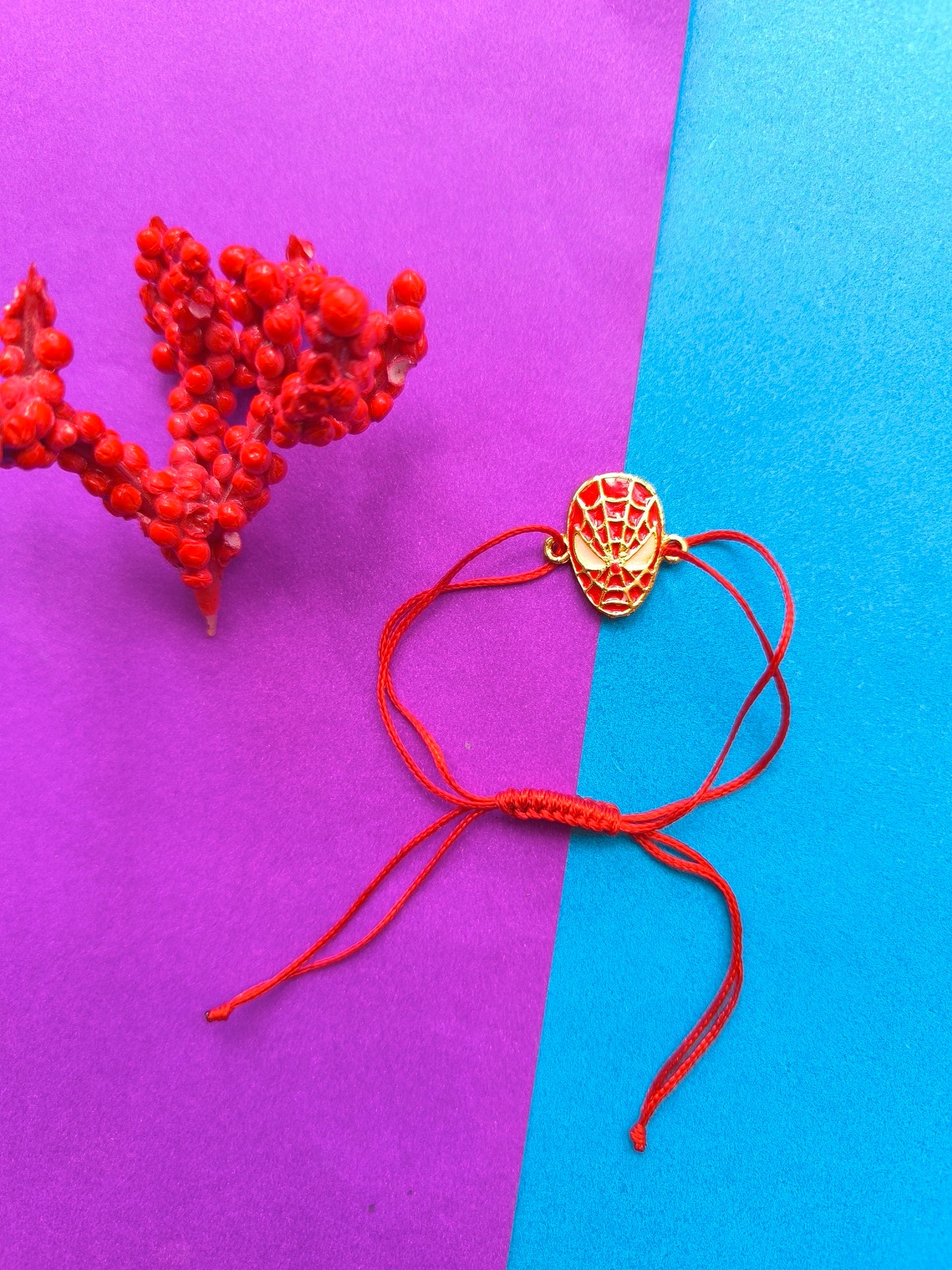 Spider charm with adjutsable