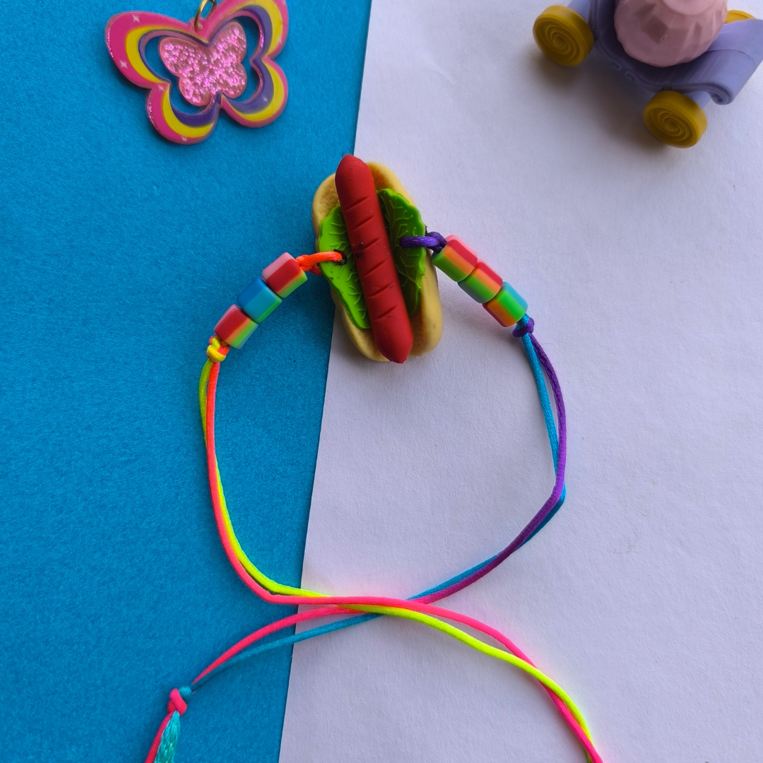 HOTDOG ERASER WITH COLOUR BEADS & THREAD