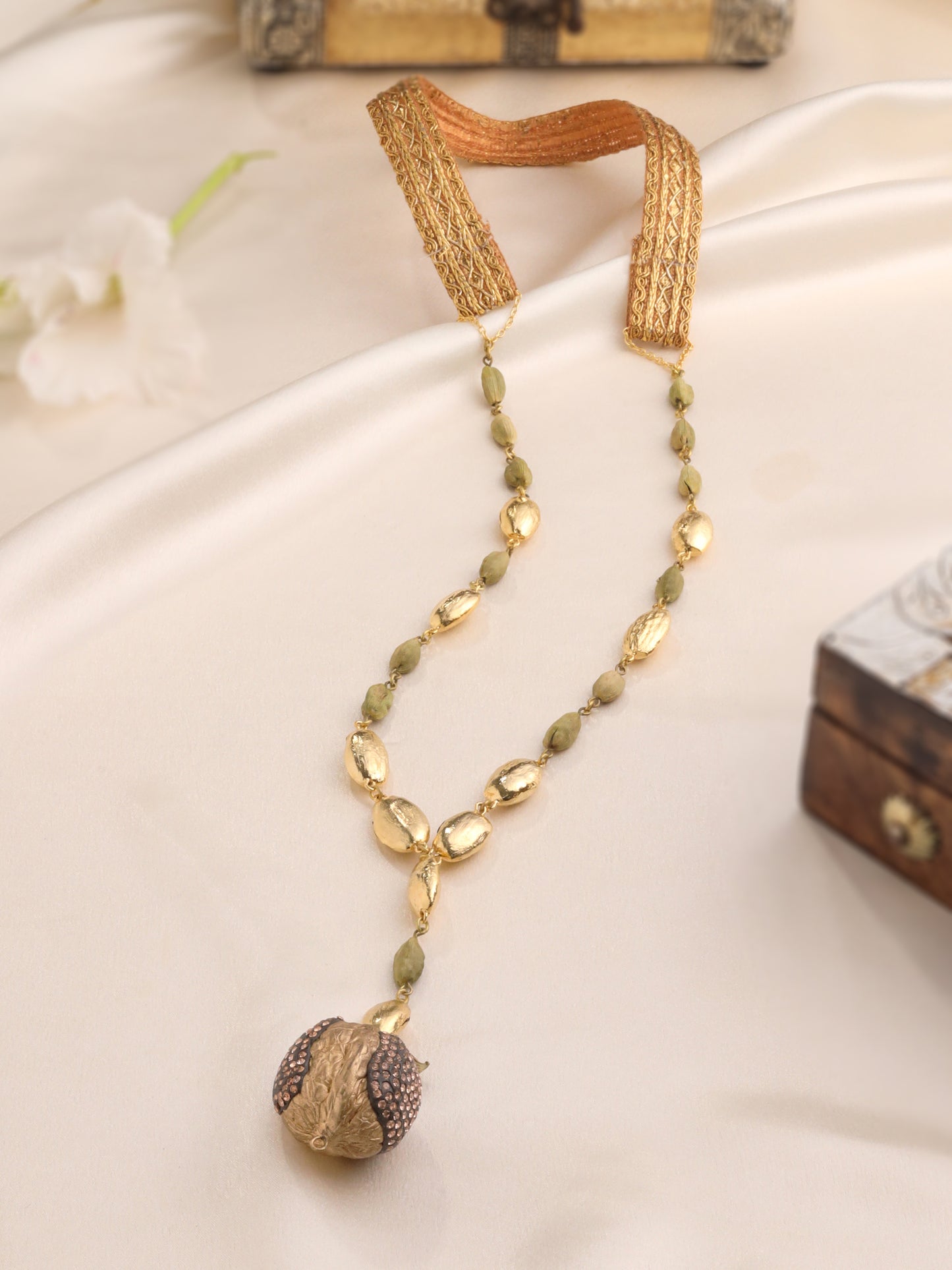 Walnut Ball Garland