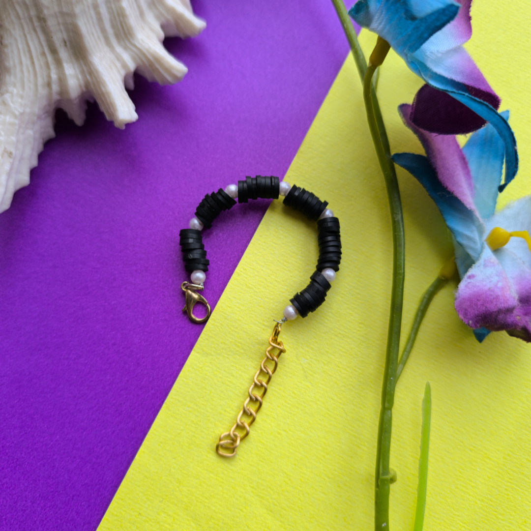 BLACK BEADS AND WHITE PEARL