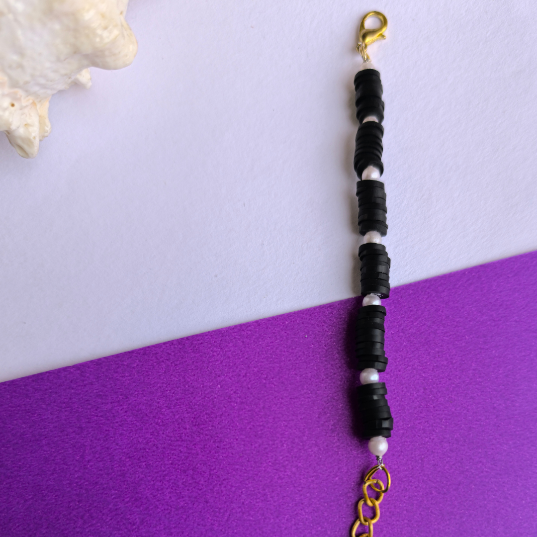 BLACK BEADS WITH PEARL