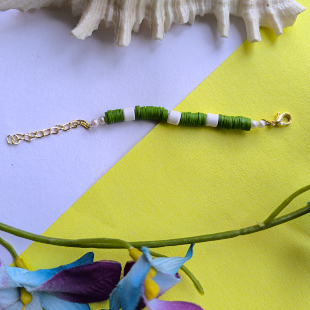 GREEN AND WHITE BEADS