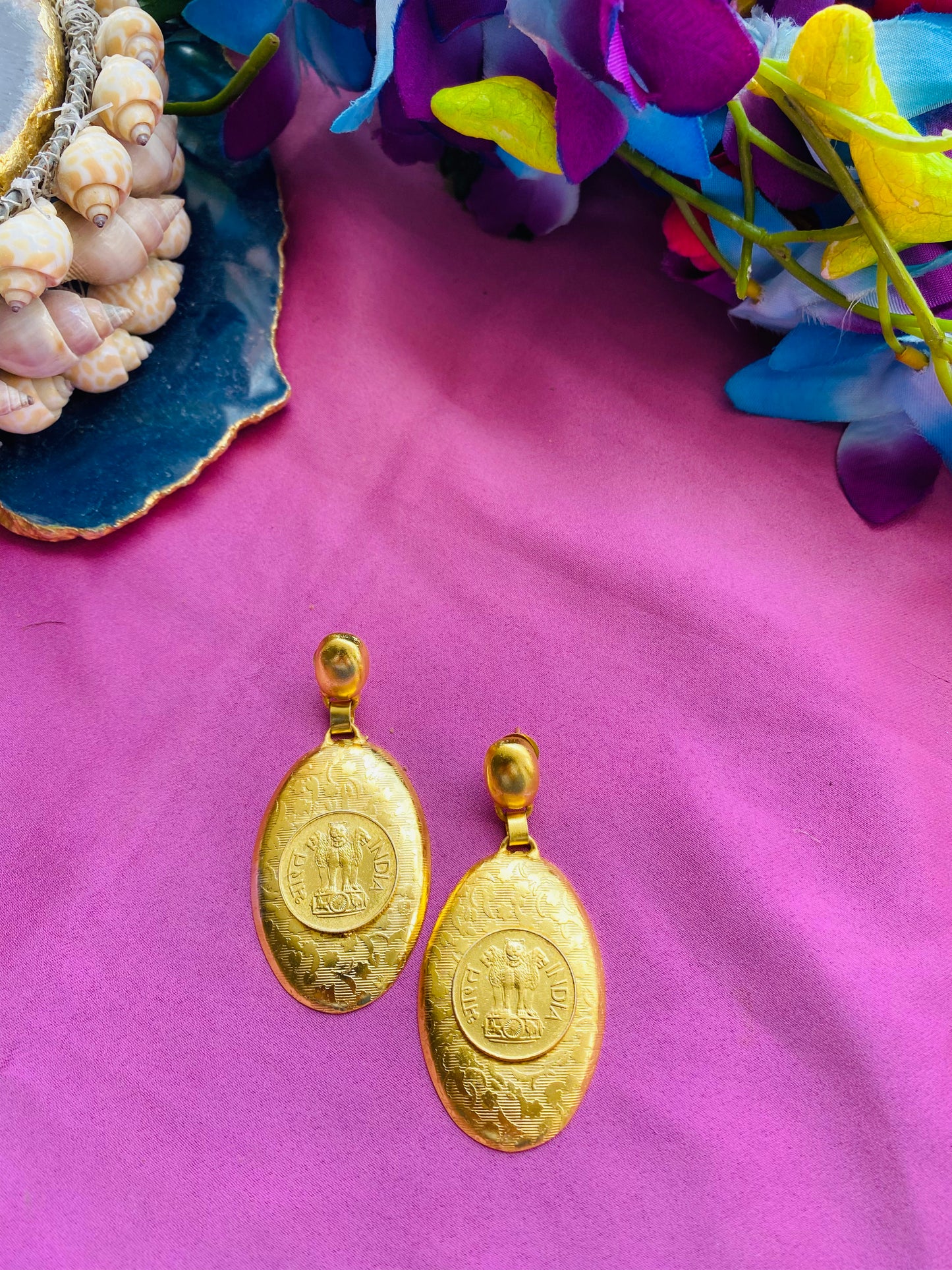 Oblongata Coin Earring