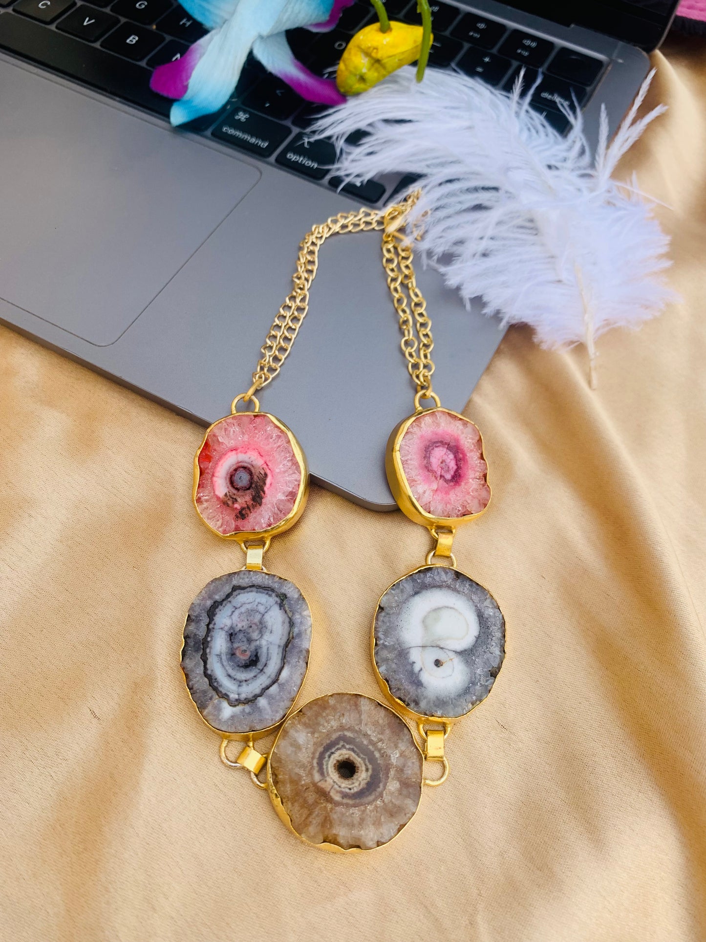 Shades Of Agate Choker
