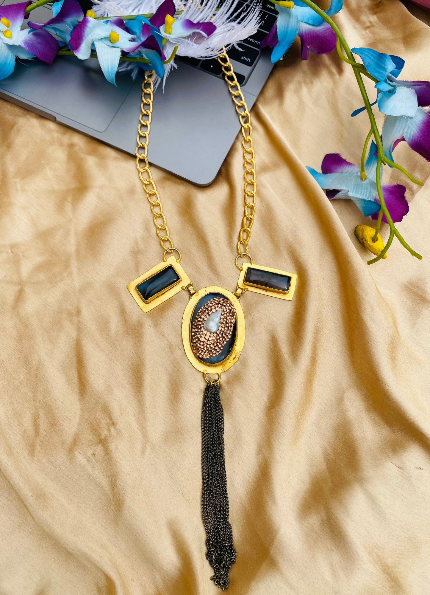 Nightfall Kodi Pendant