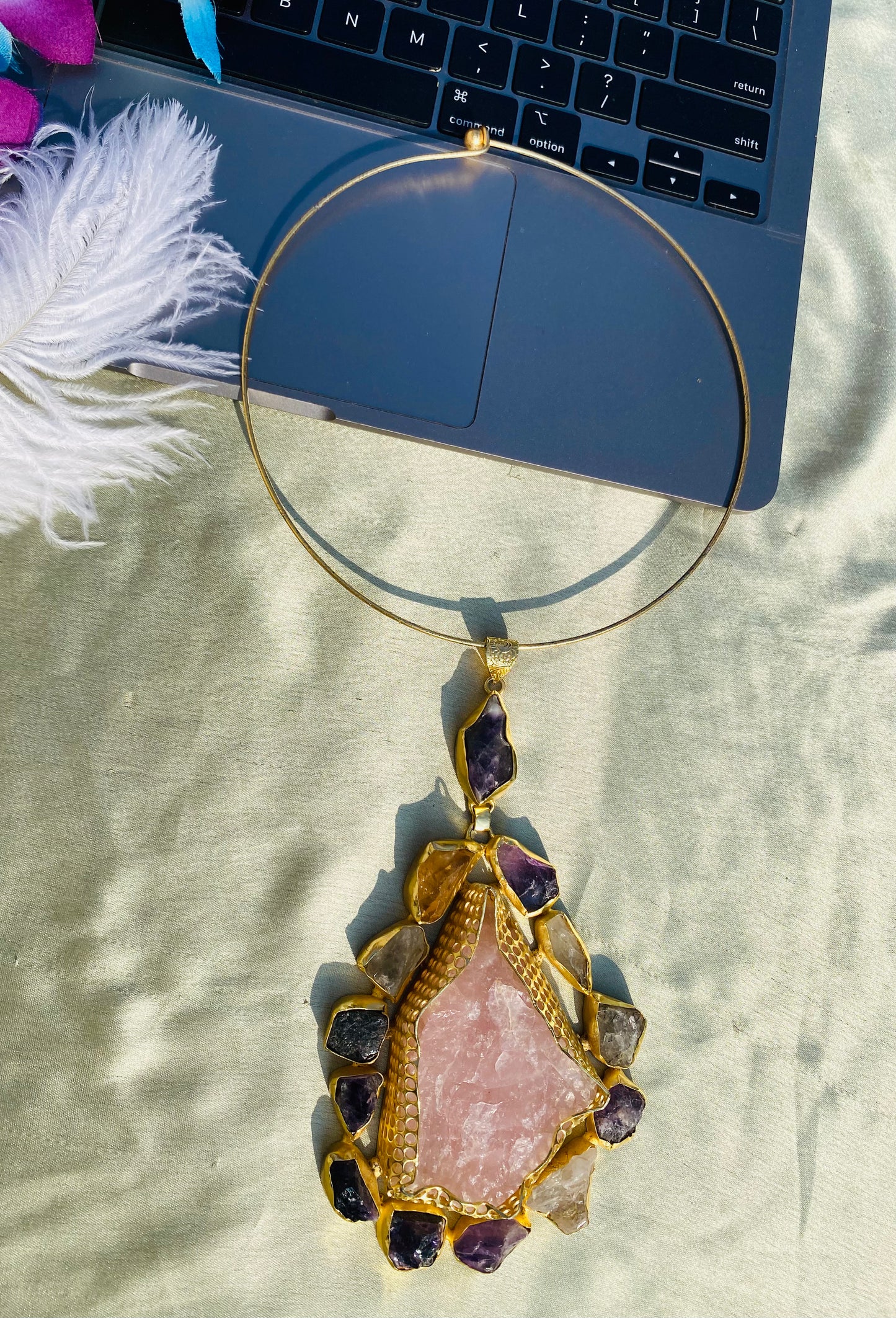 Rough Stone Hasli Necklace