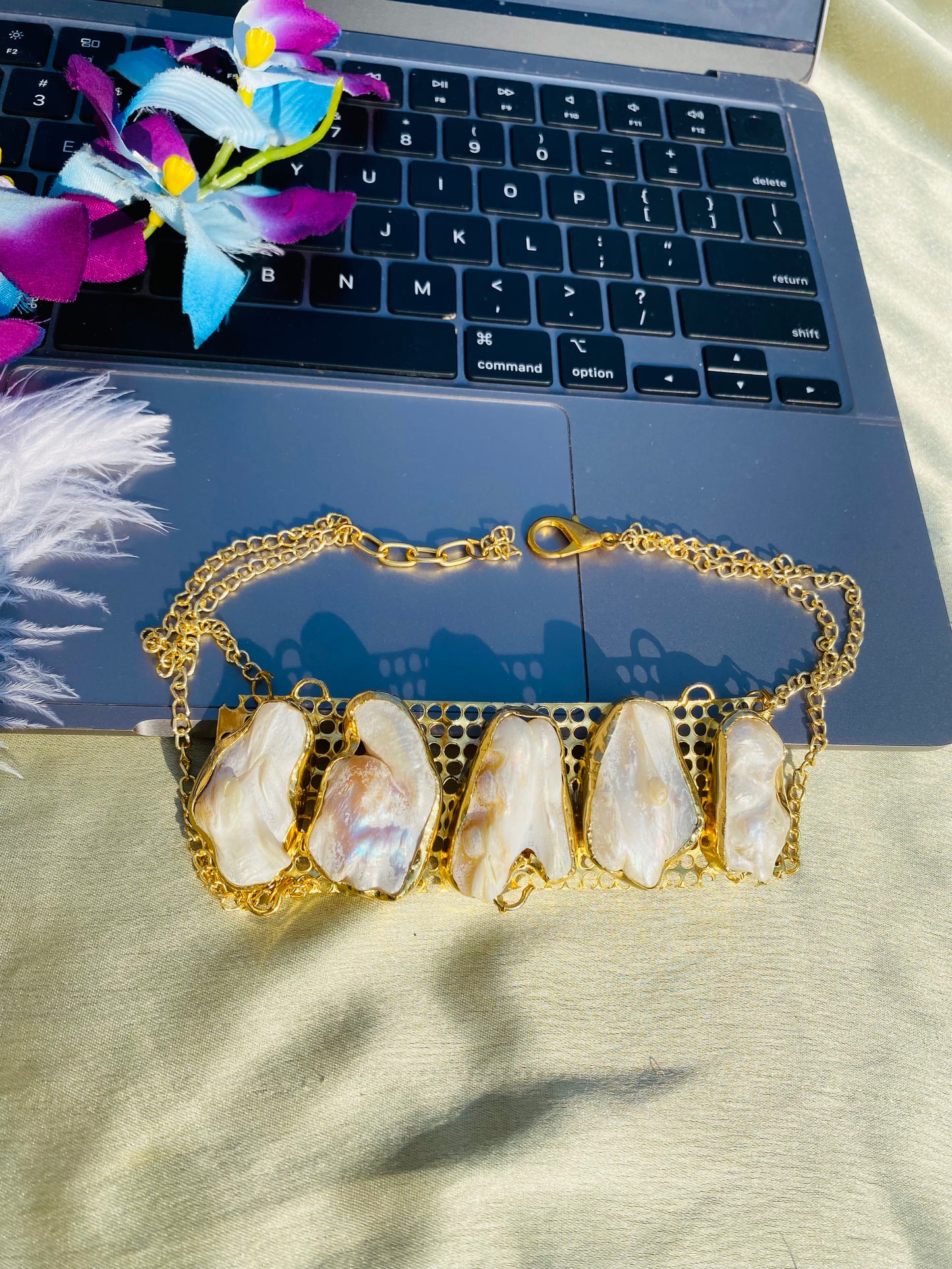 Pearl Trail Choker