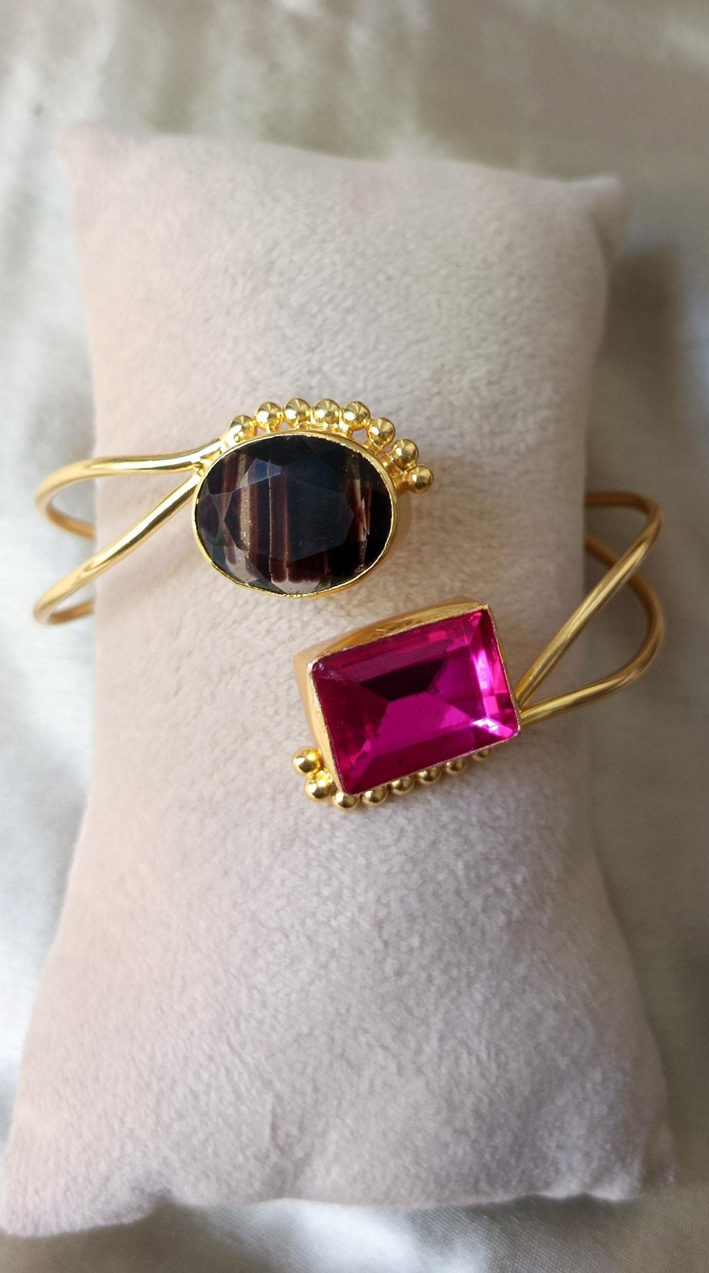 Brown and Dark Pink Stone Glass Handcuff