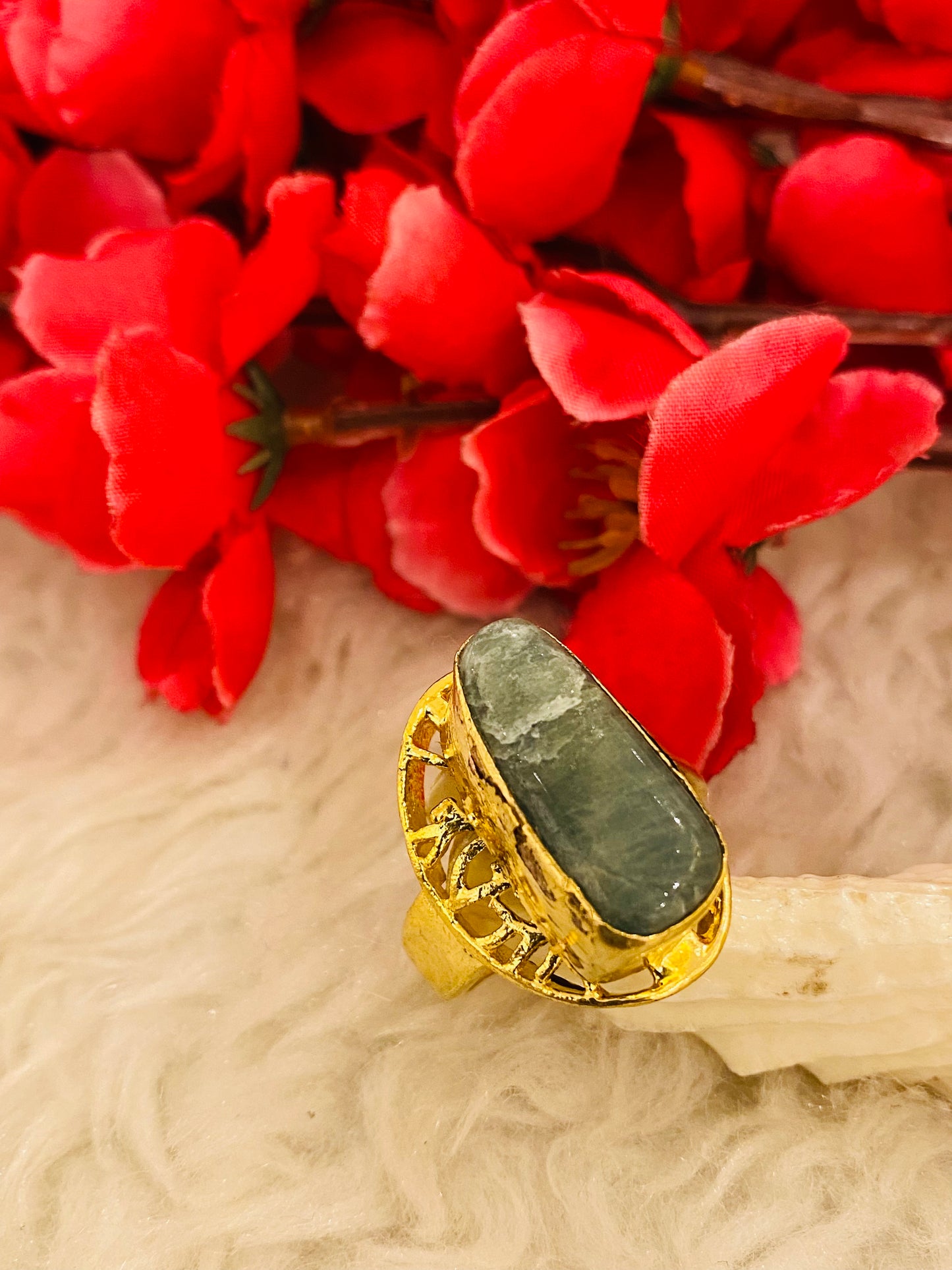 Apatite Ring
