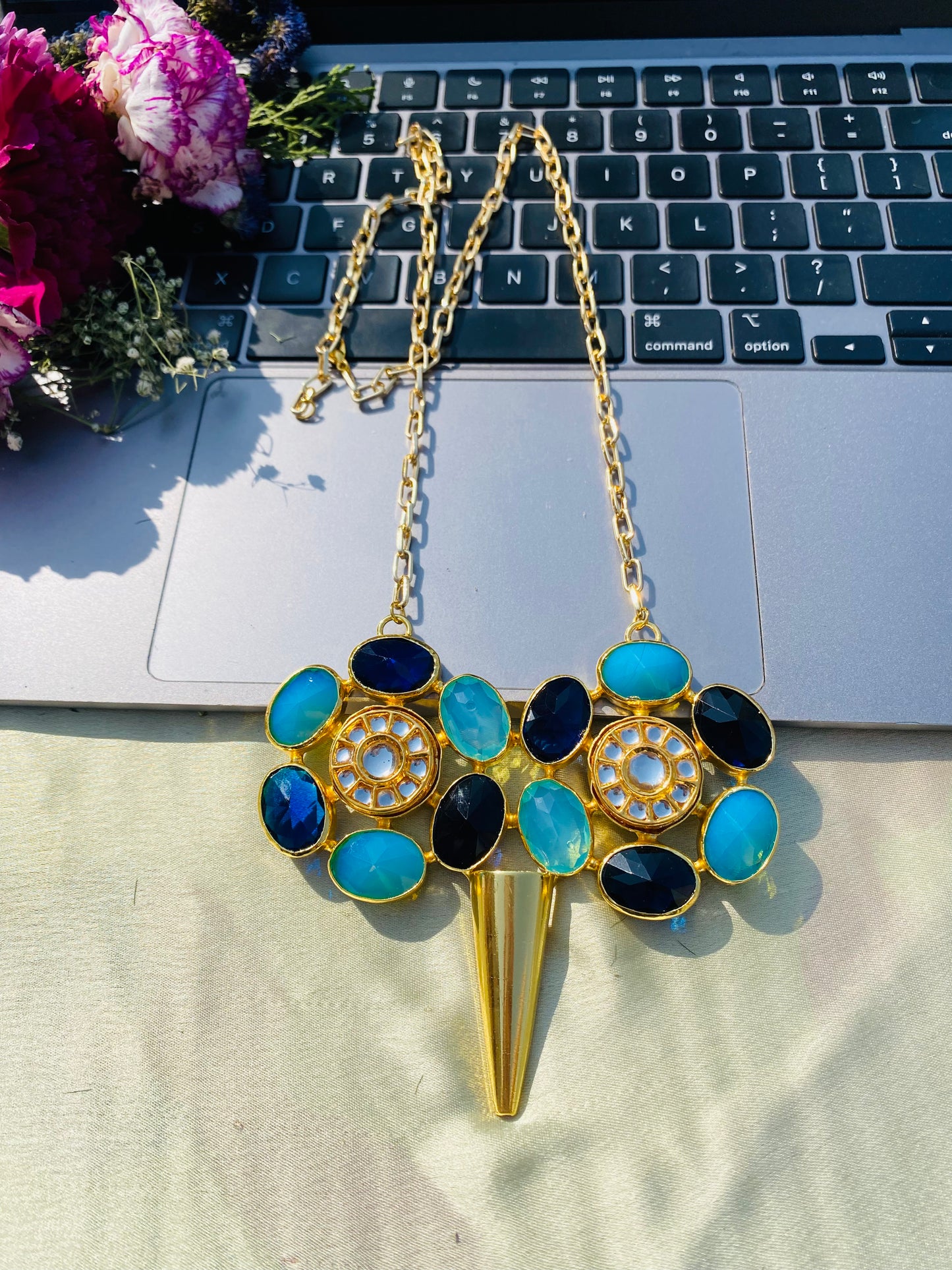 Flowers Of Kundan Pendant