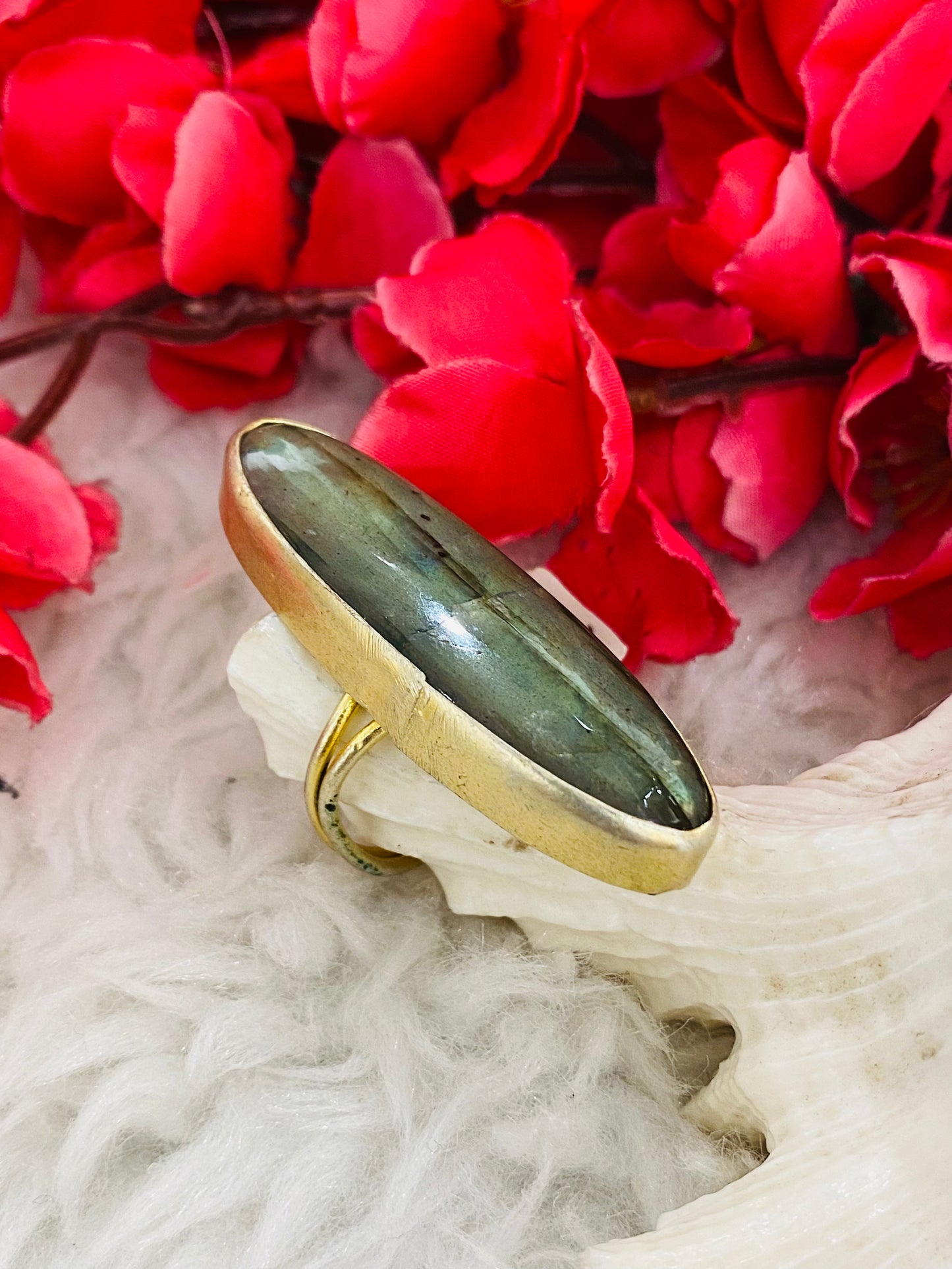 Eye of Labradorite Ring