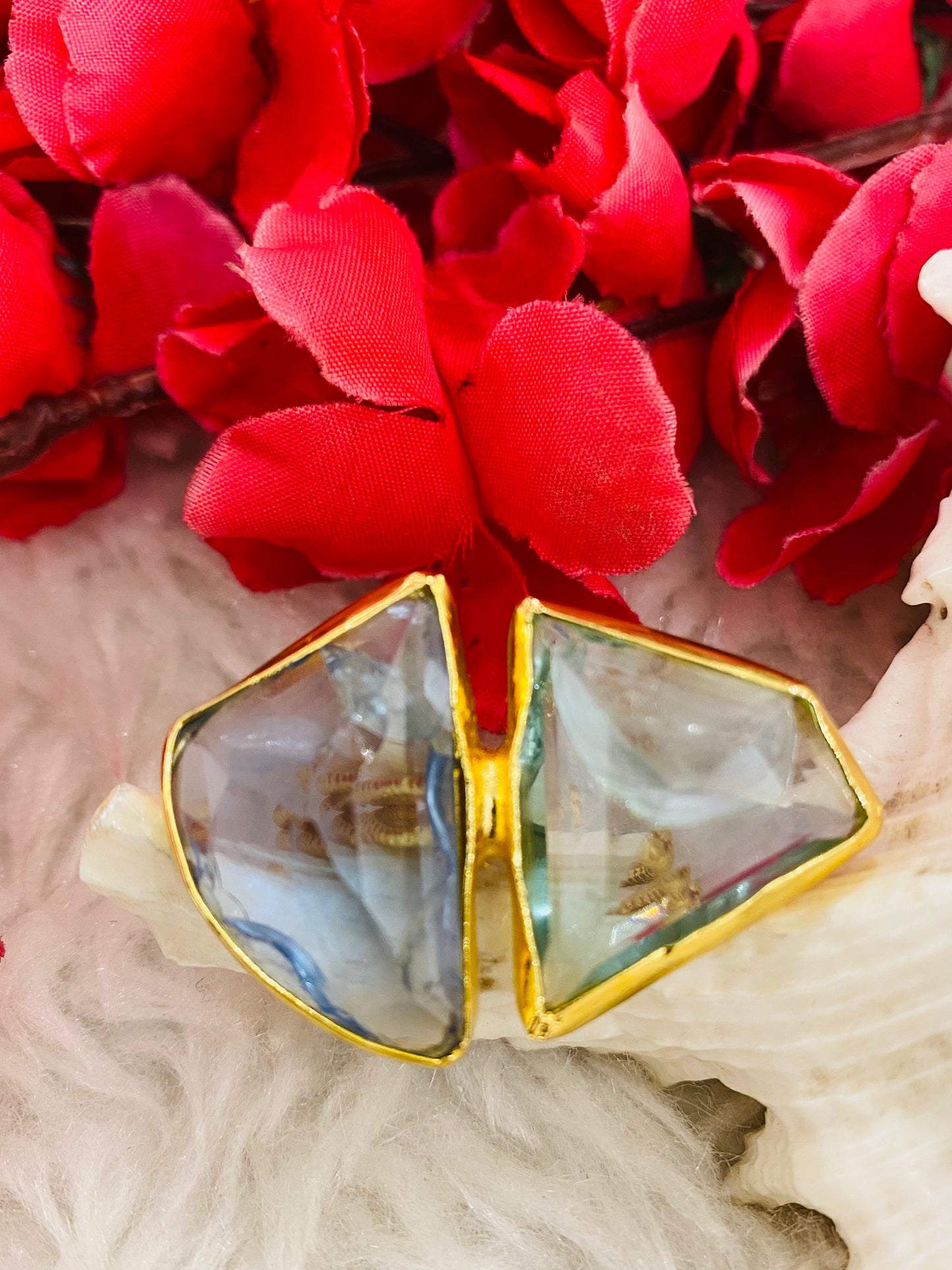 Explore the Underwater Monalisa Ring