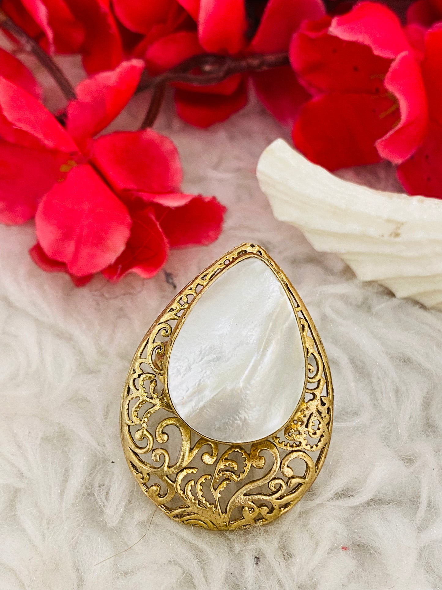 Meandering Magic Ring