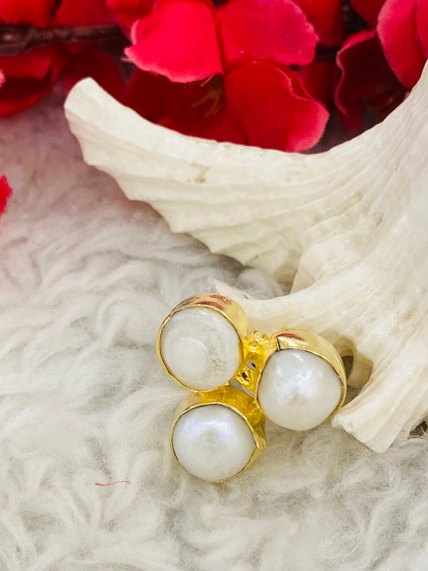 Triplets of Pearl Ring