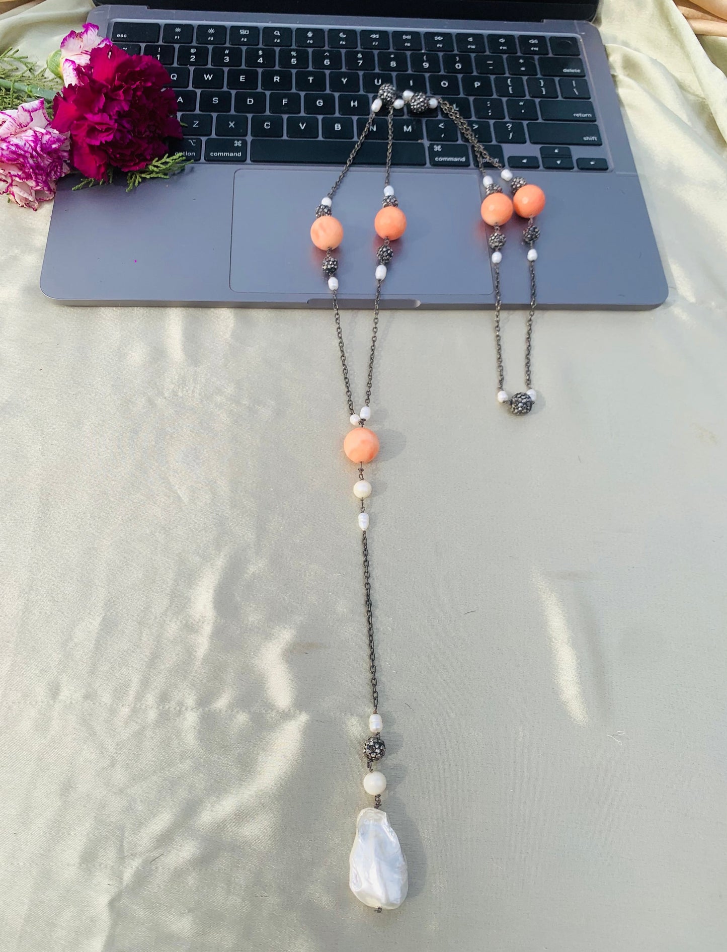 Drop Of Pearl Beaded Necklace