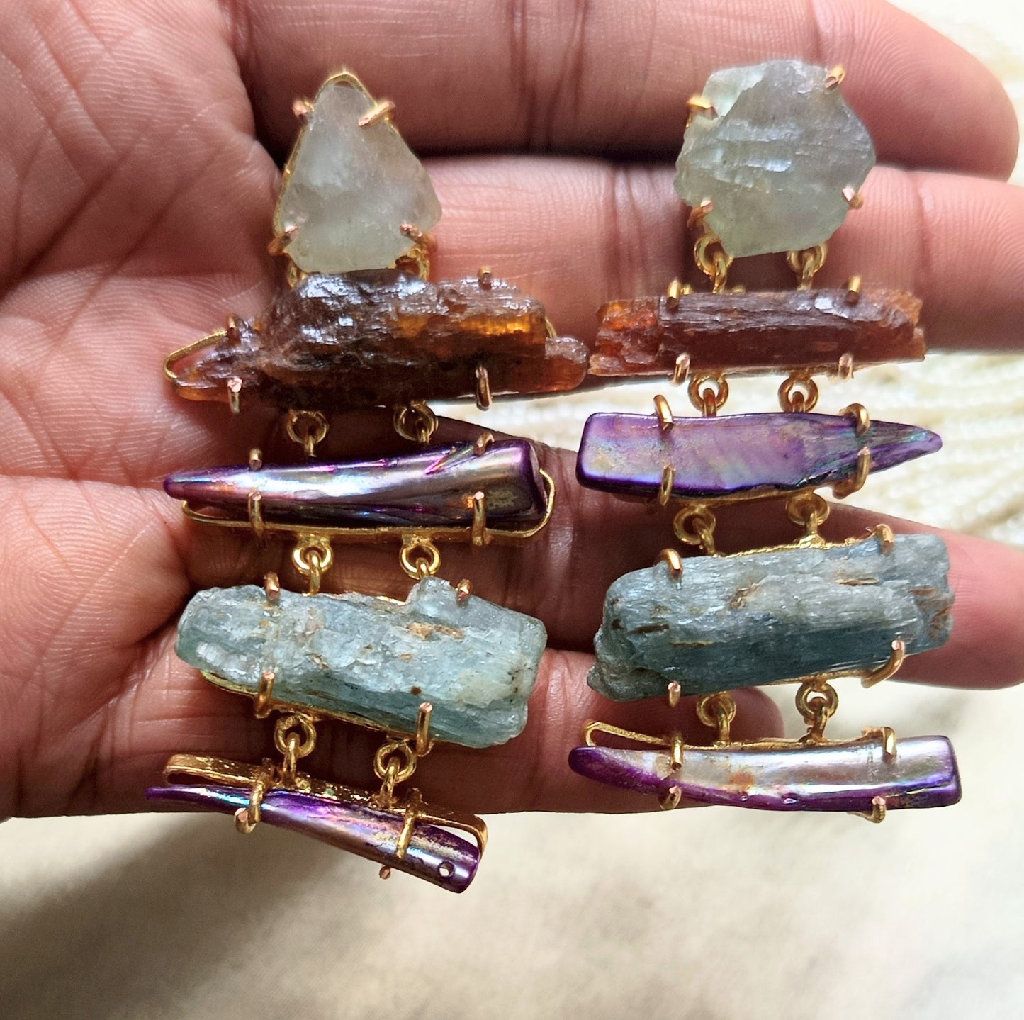 Raw Stones With Pearl Earring