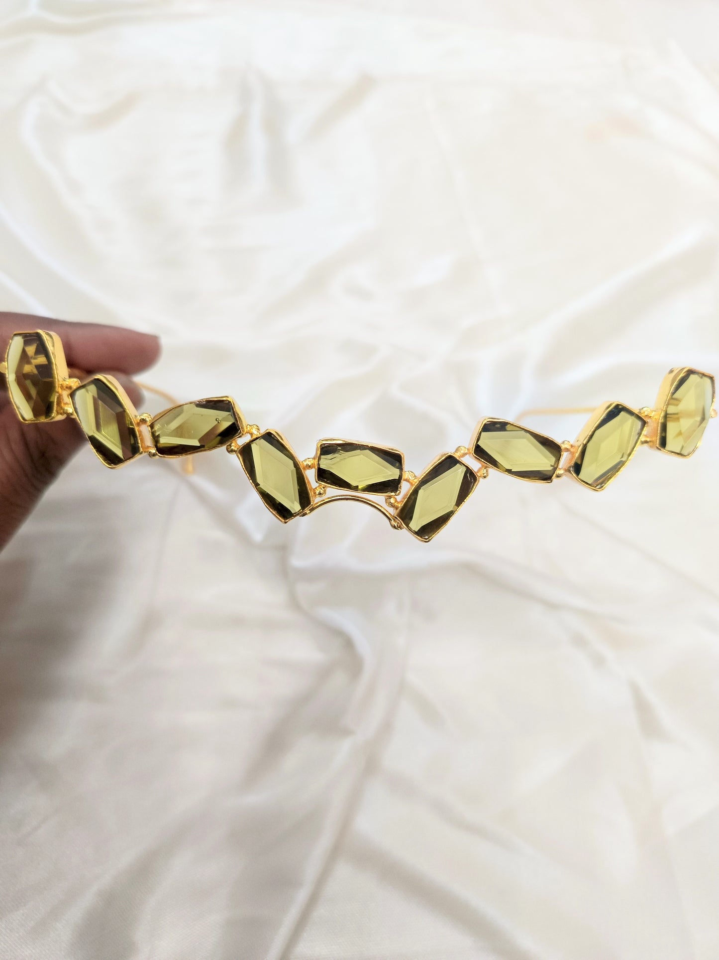 Luxury Geometric Crystal Facelet