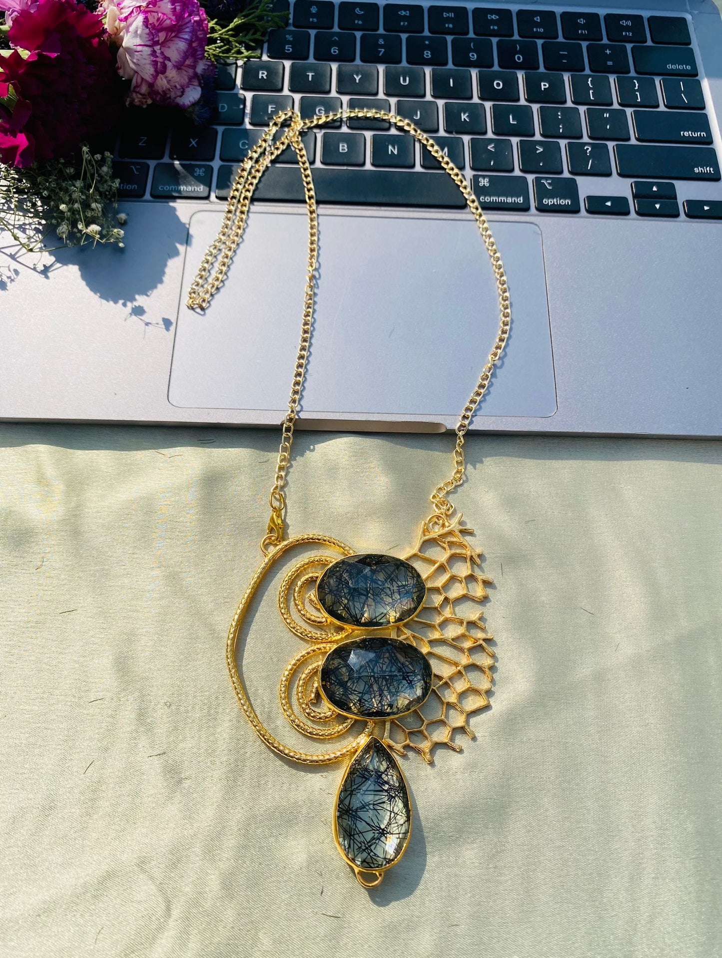 Rutile Drama Pendant