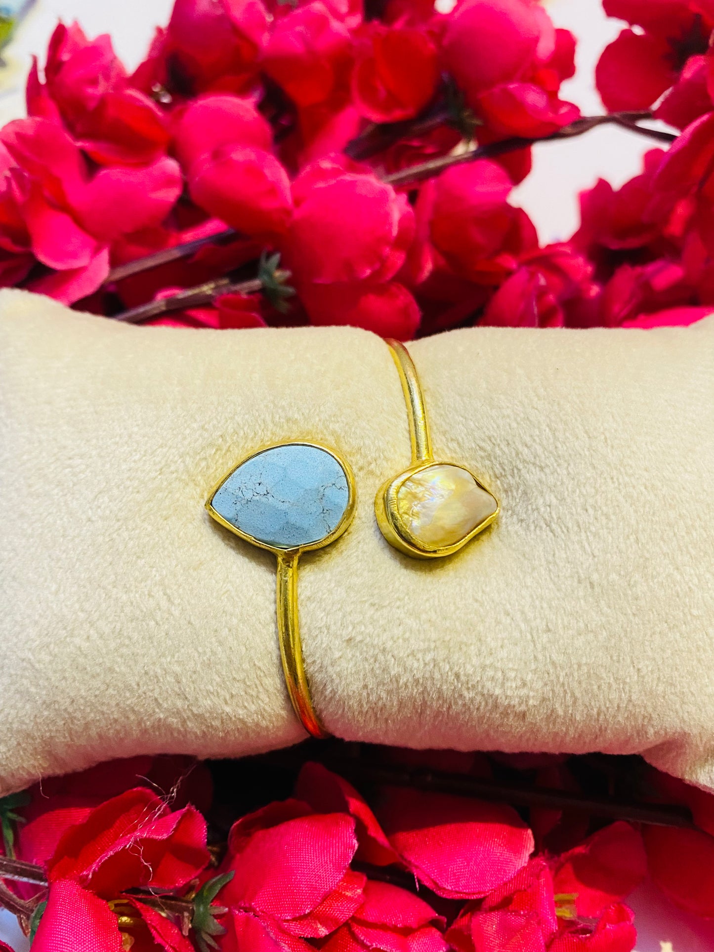 Sunrise Blue Handcuff
