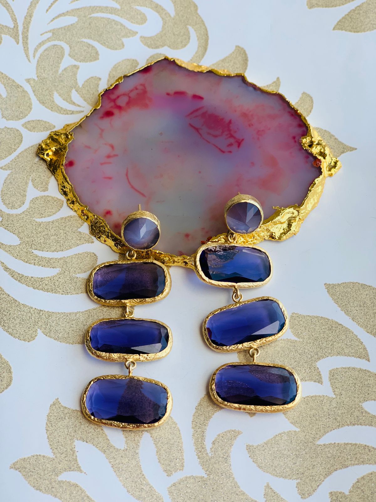 Monalisa Rectangle Danglers