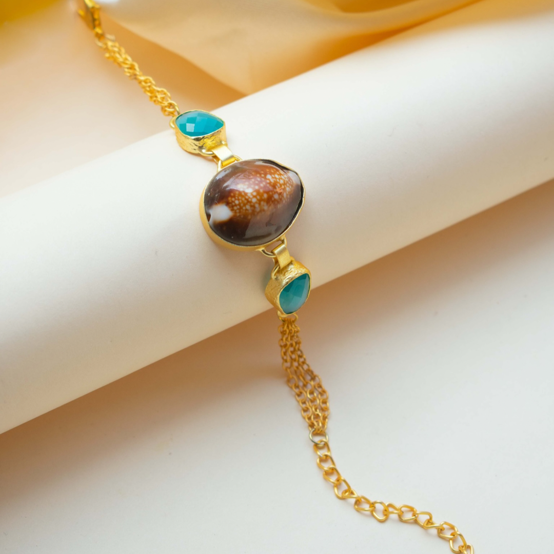 Kodhi with Monalisa Bracelet