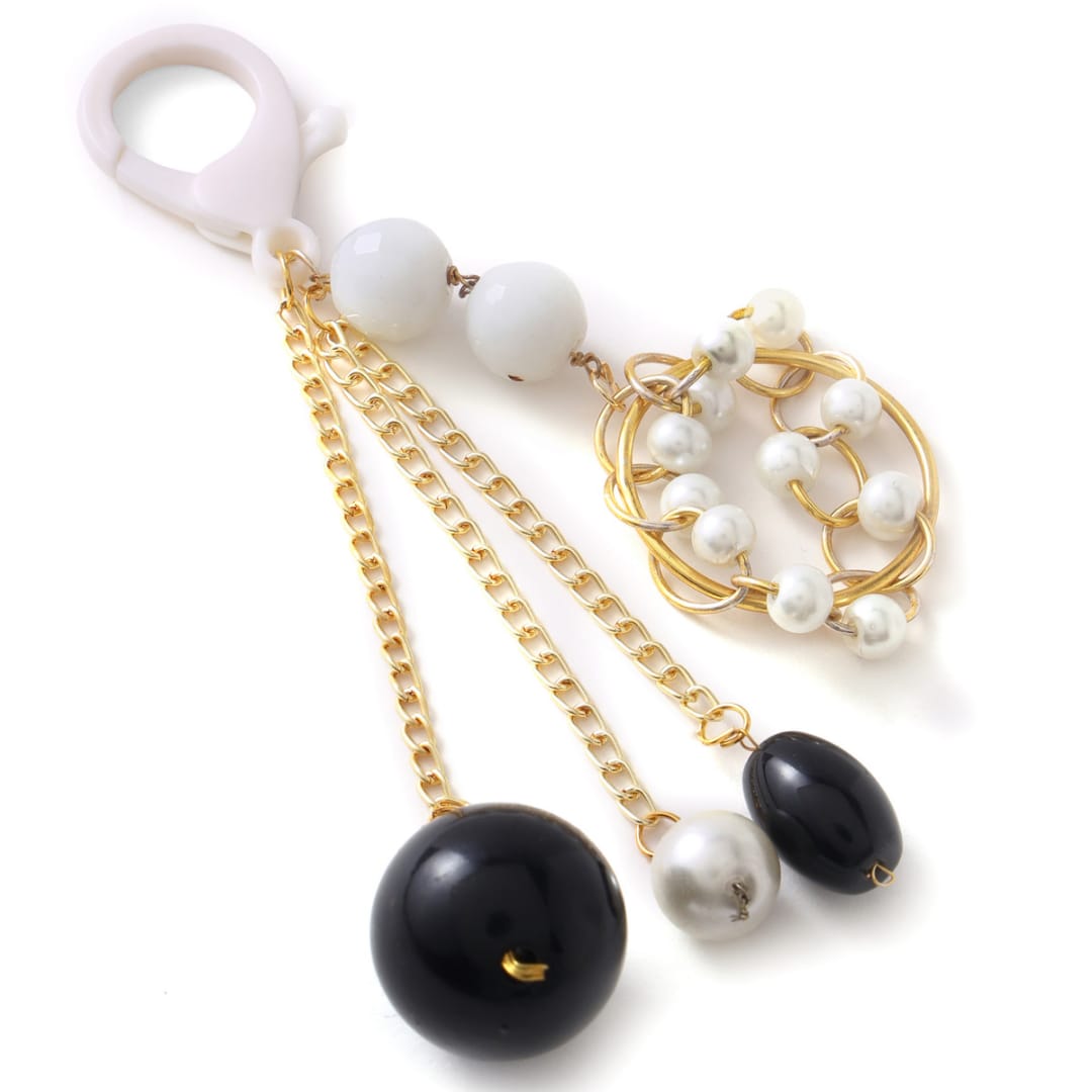 Black and white Keyholder