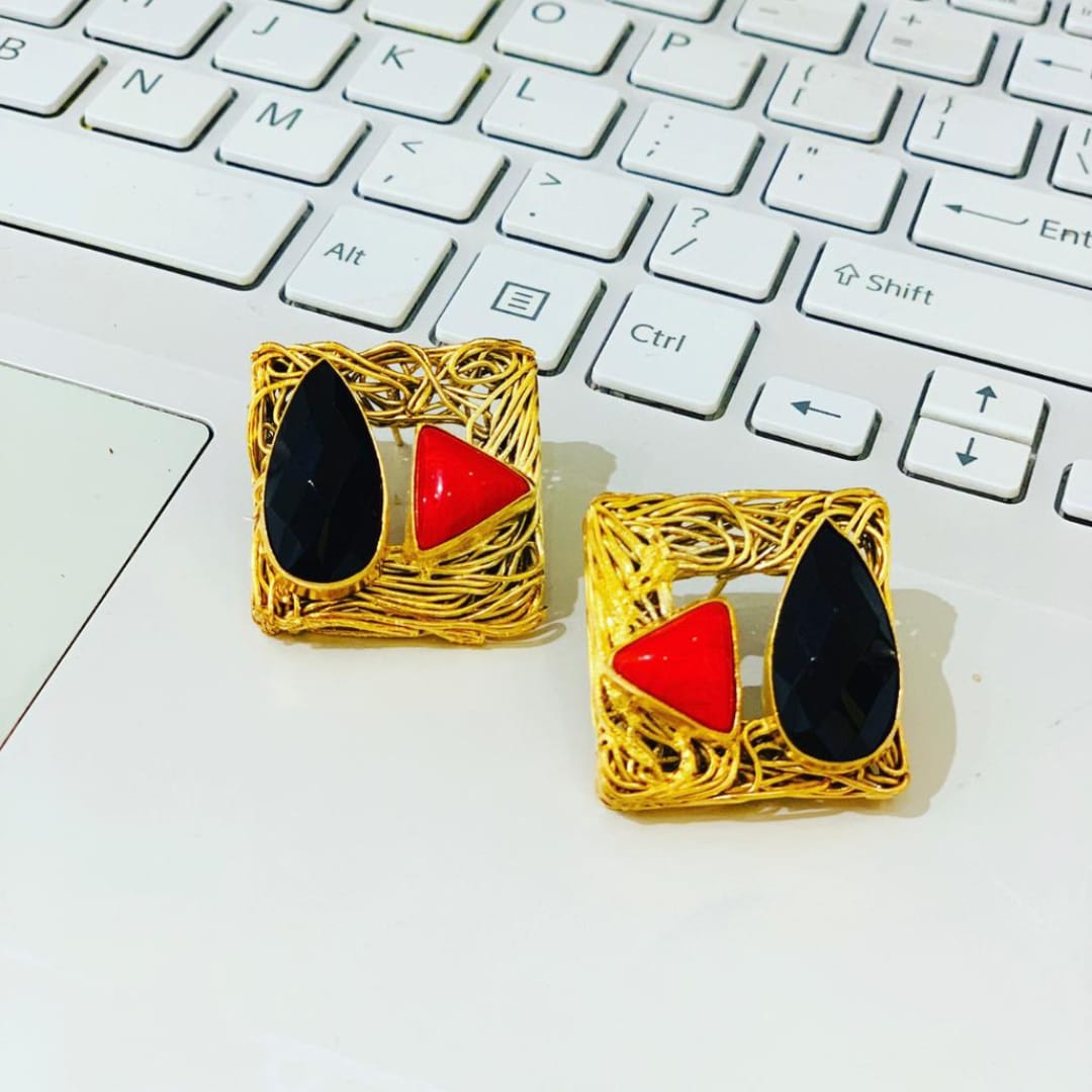 Frame of Black Onyx and Coral