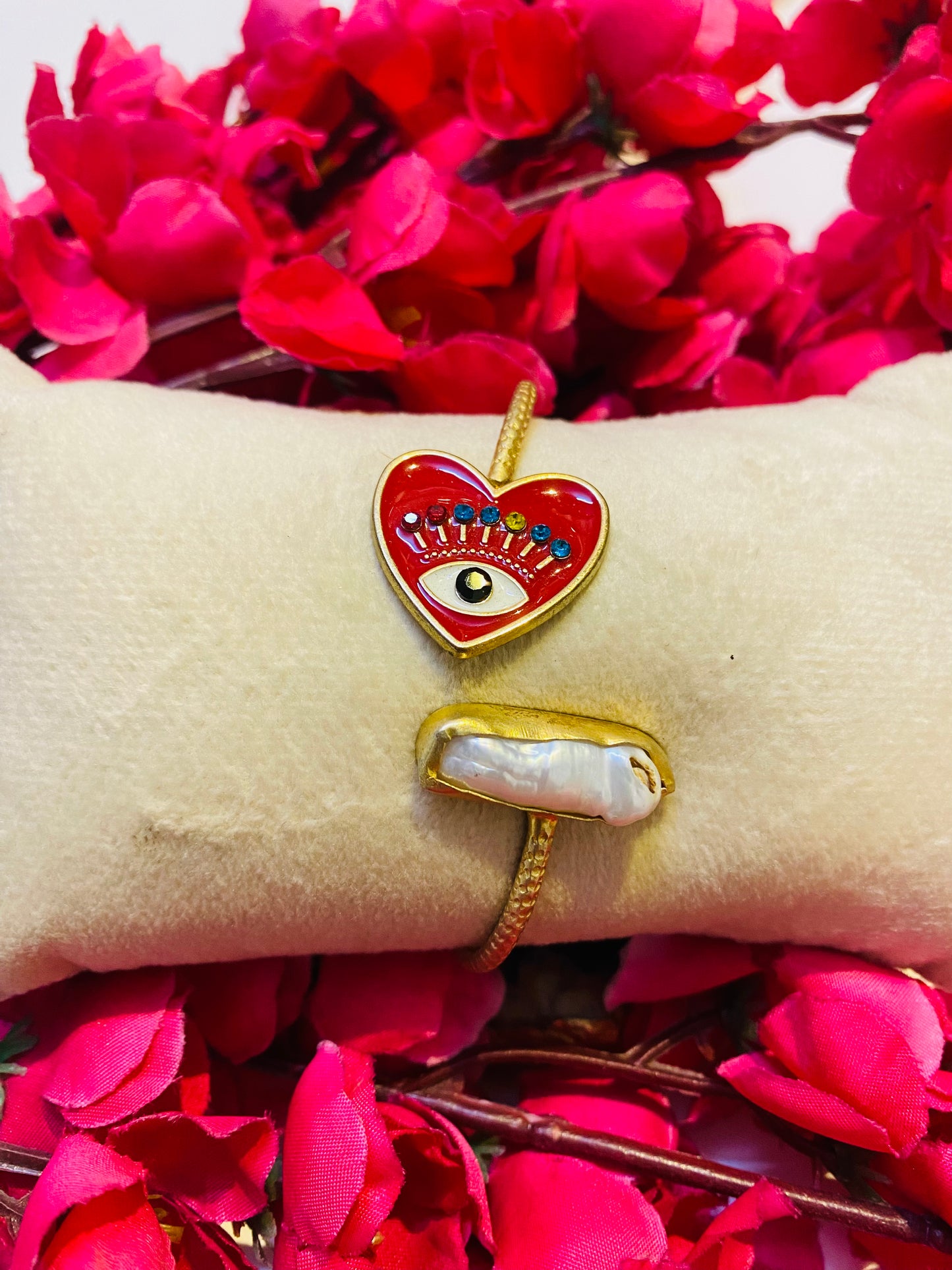 Heart Evil Eye Handcuff