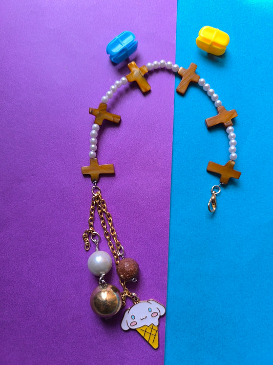 Plus mop shape bracelet