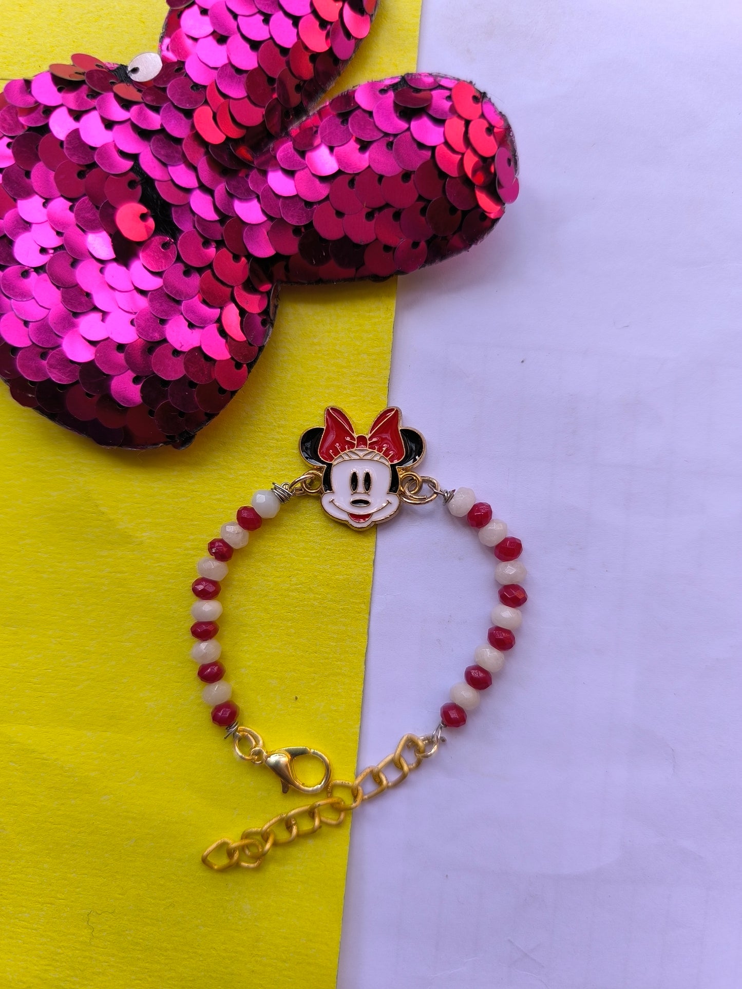 Micky charm with beads