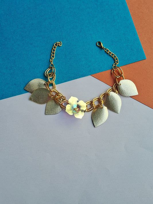 Charm Beads Bracelet With Mix fancy leaves