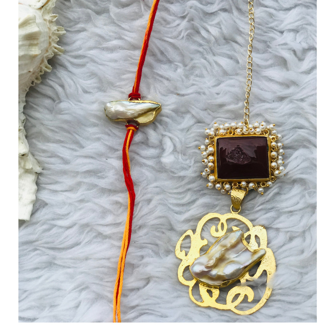 Baroque Pearl Pendant Couple Rakhi