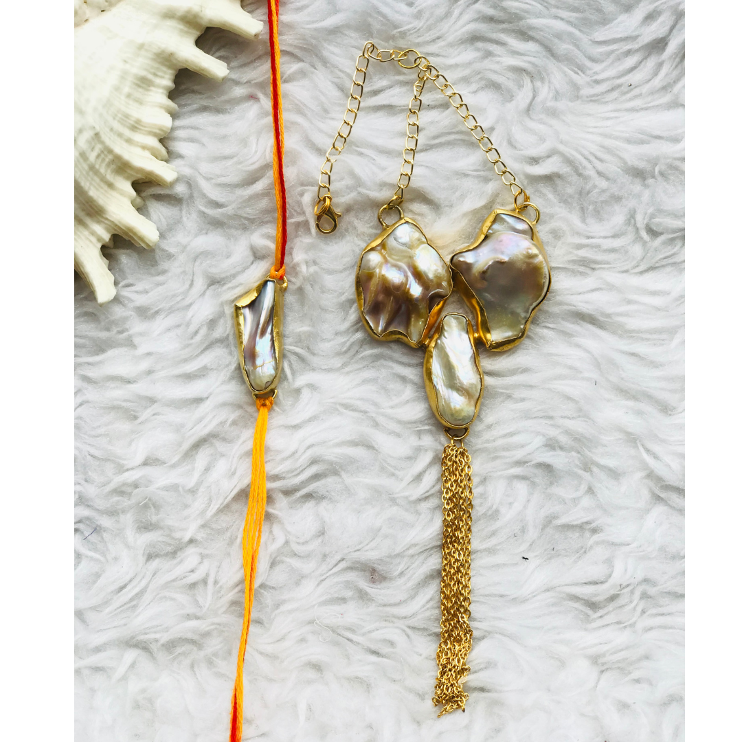 Baroque Pearl Couple Rakhi