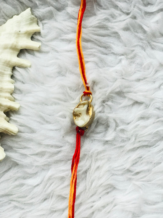 Pearl in brass metal 18k gold plated