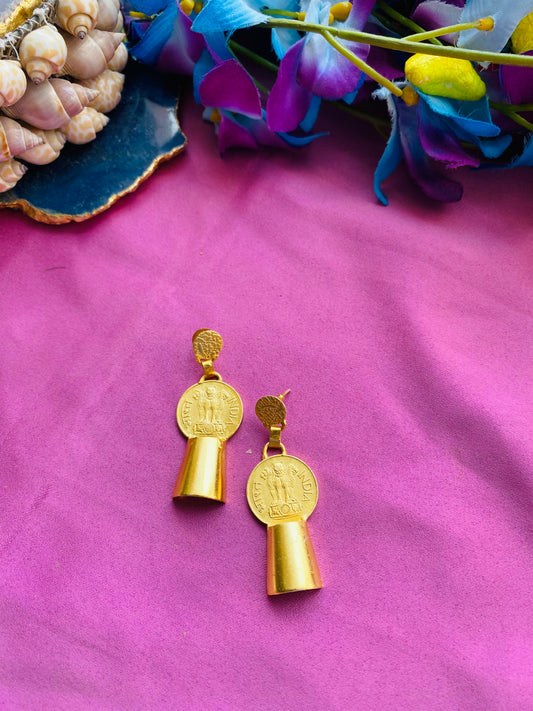 Coin on Basket Earring