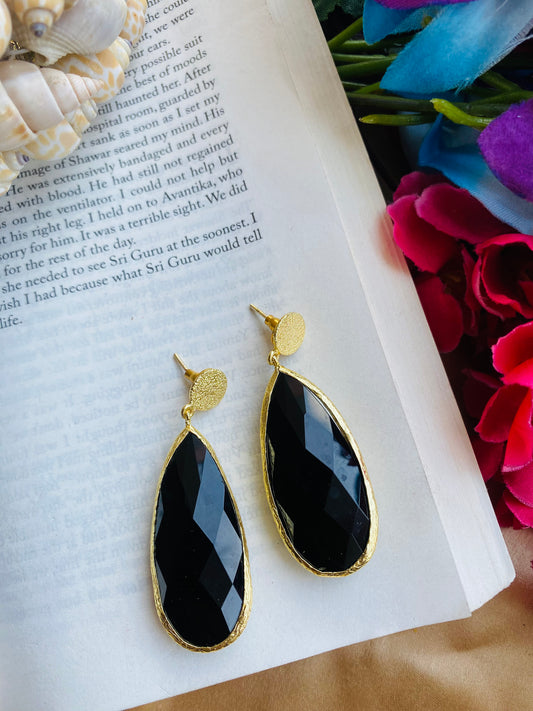 Drop of Onyx Earring