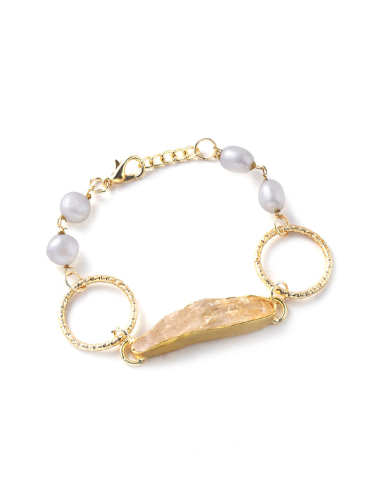 Crystal raw with pearl studded in Brass Metal