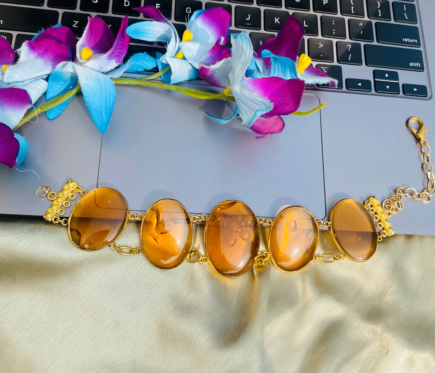 Sunshine Choker