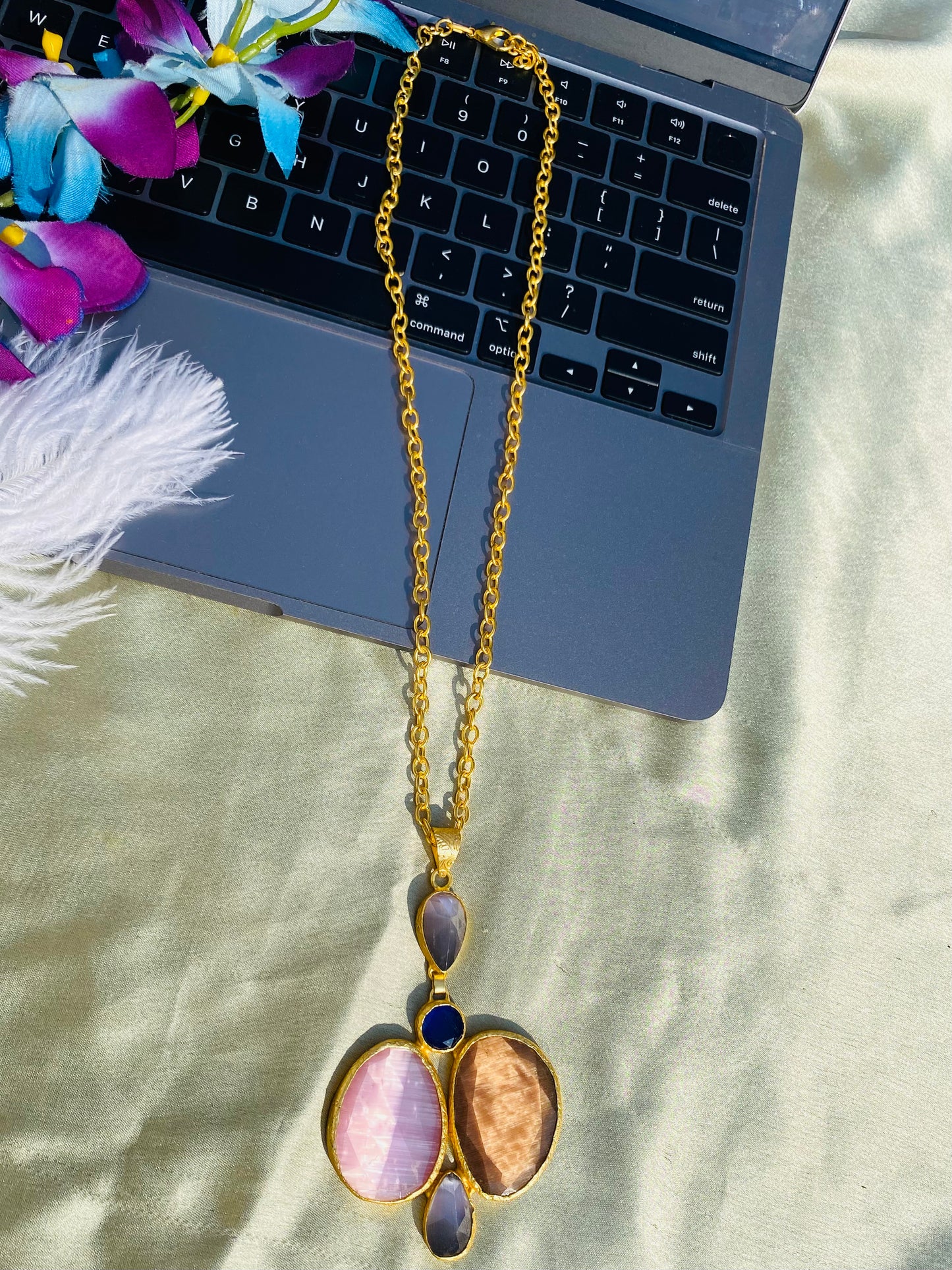 Colours Of Monalisa Pendant