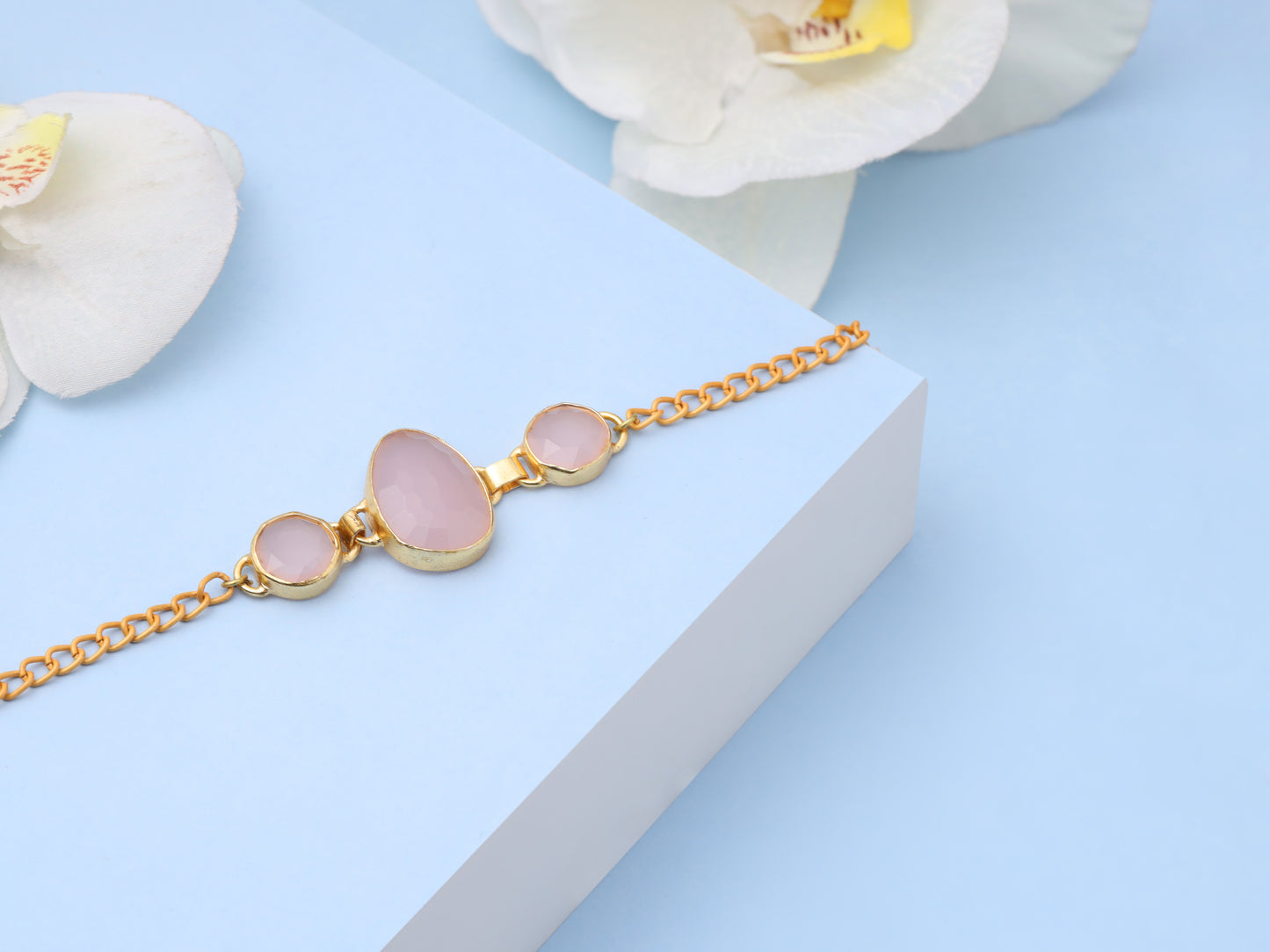 Rose quartz Bracelet studded in Brass Metal