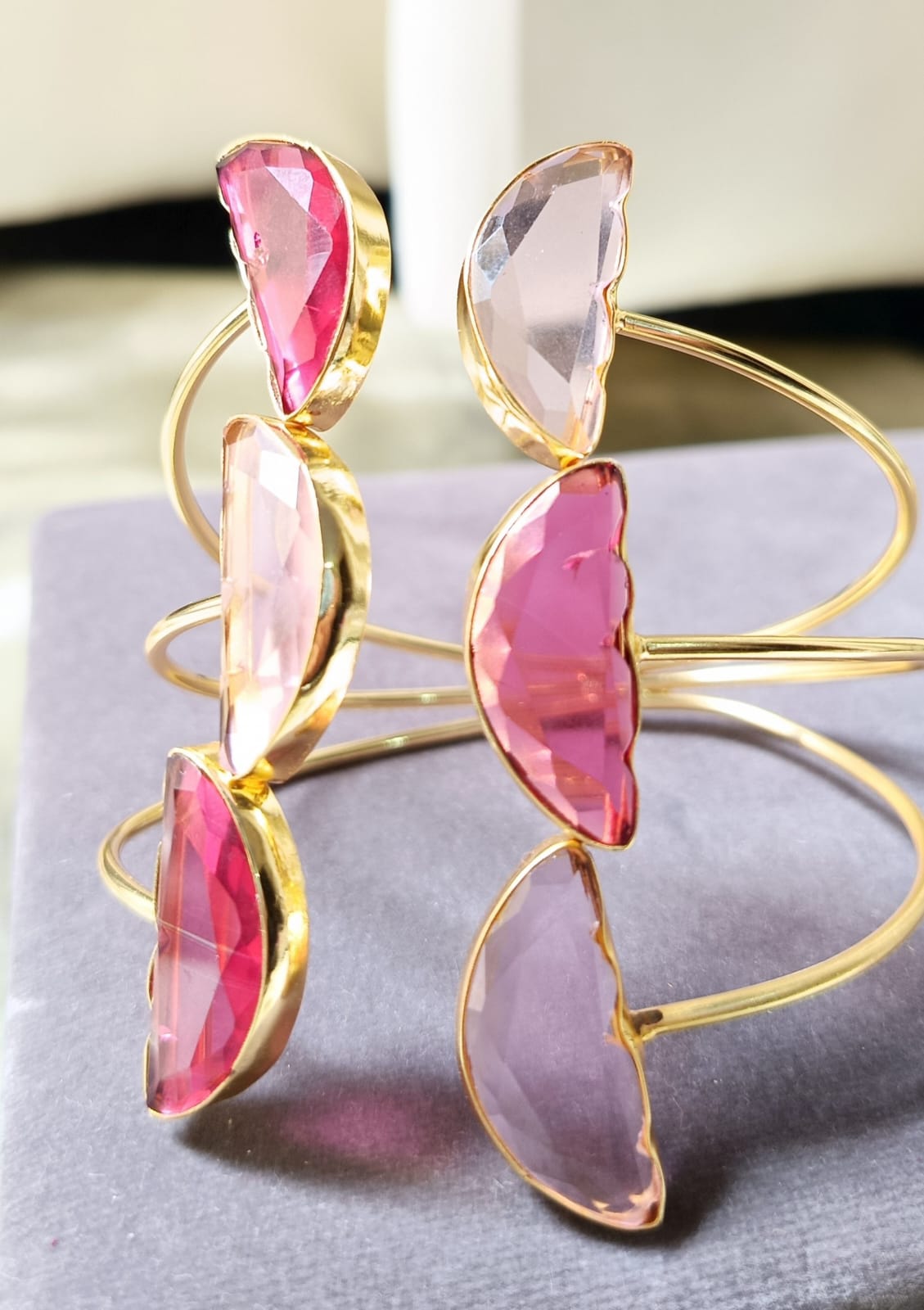 Baby Pink Semicircle Handcuff