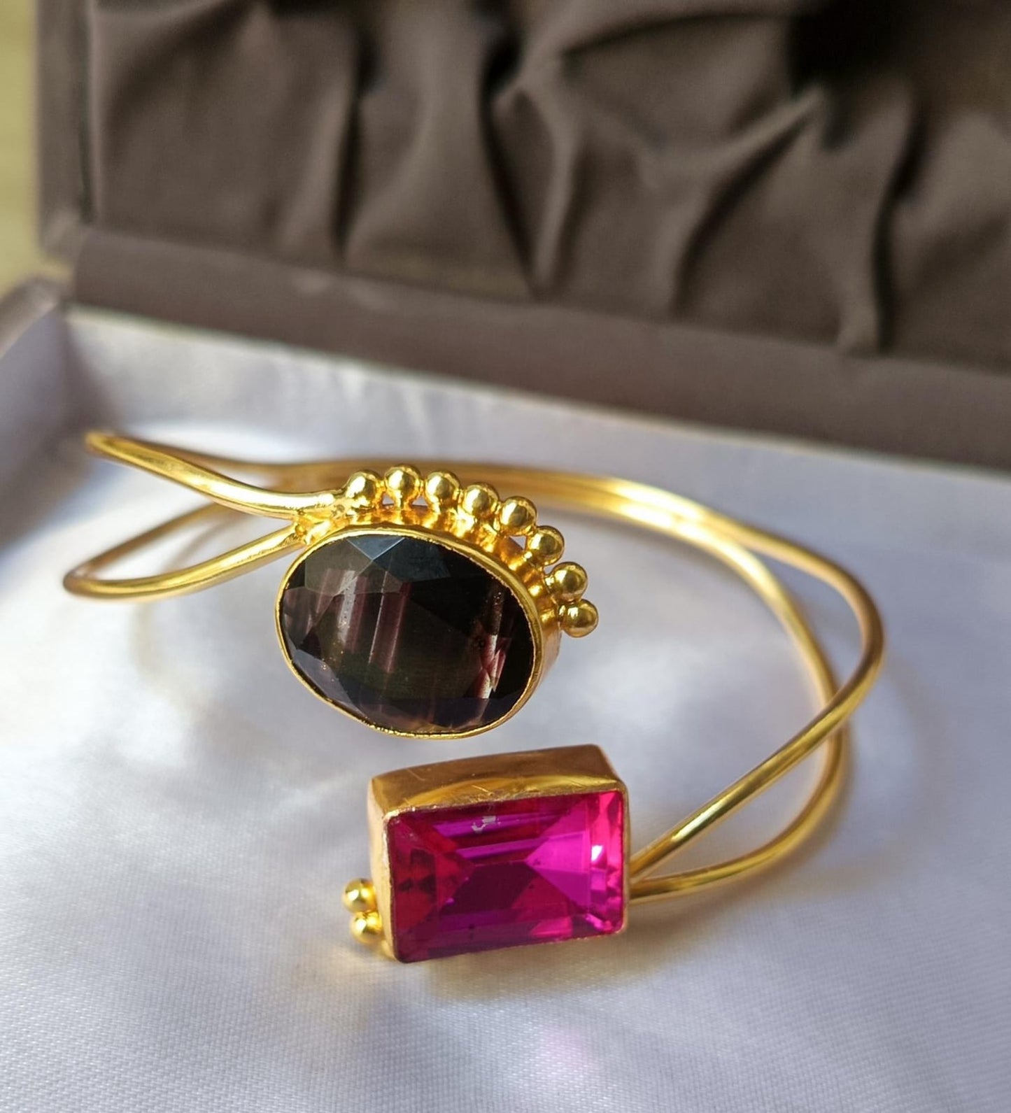 Brown and Dark Pink Stone Glass Handcuff