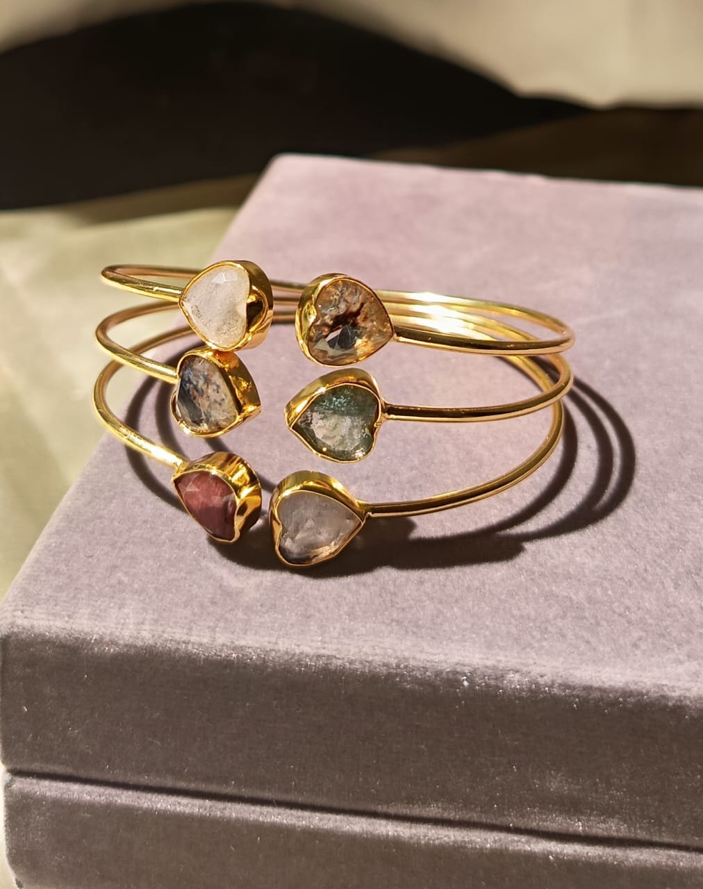 Multicolour Heart Stone Glass Handcuff