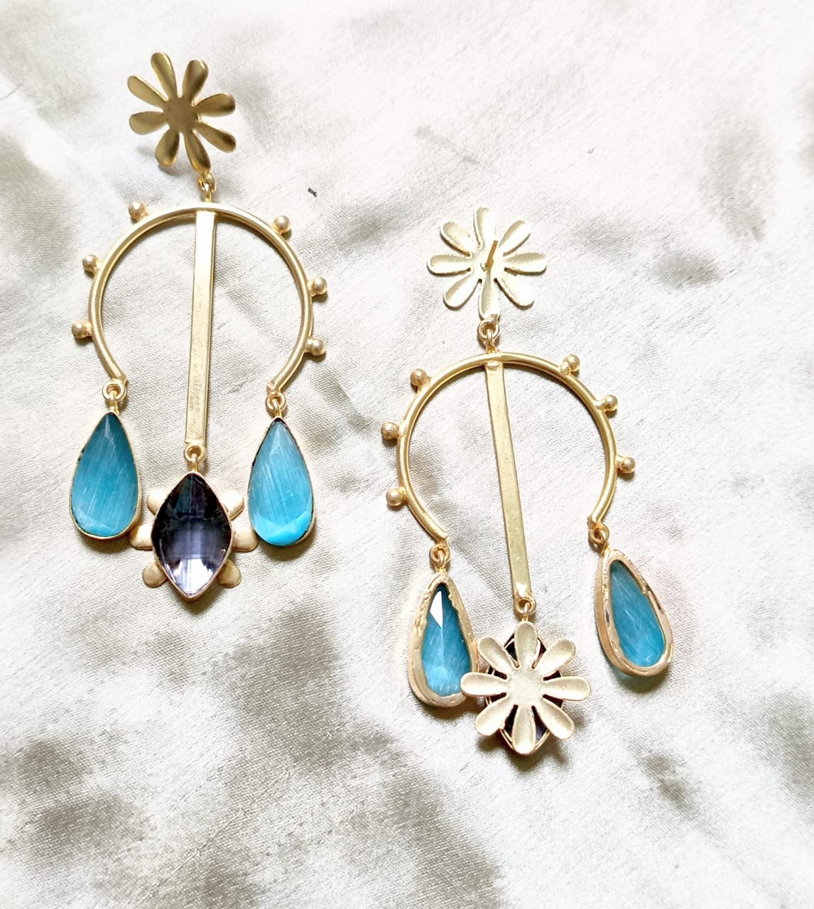 Azure Bloom Statenemt Earring