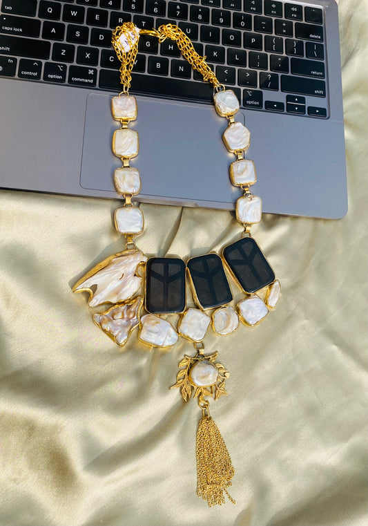 Princess Pearly Long Necklace