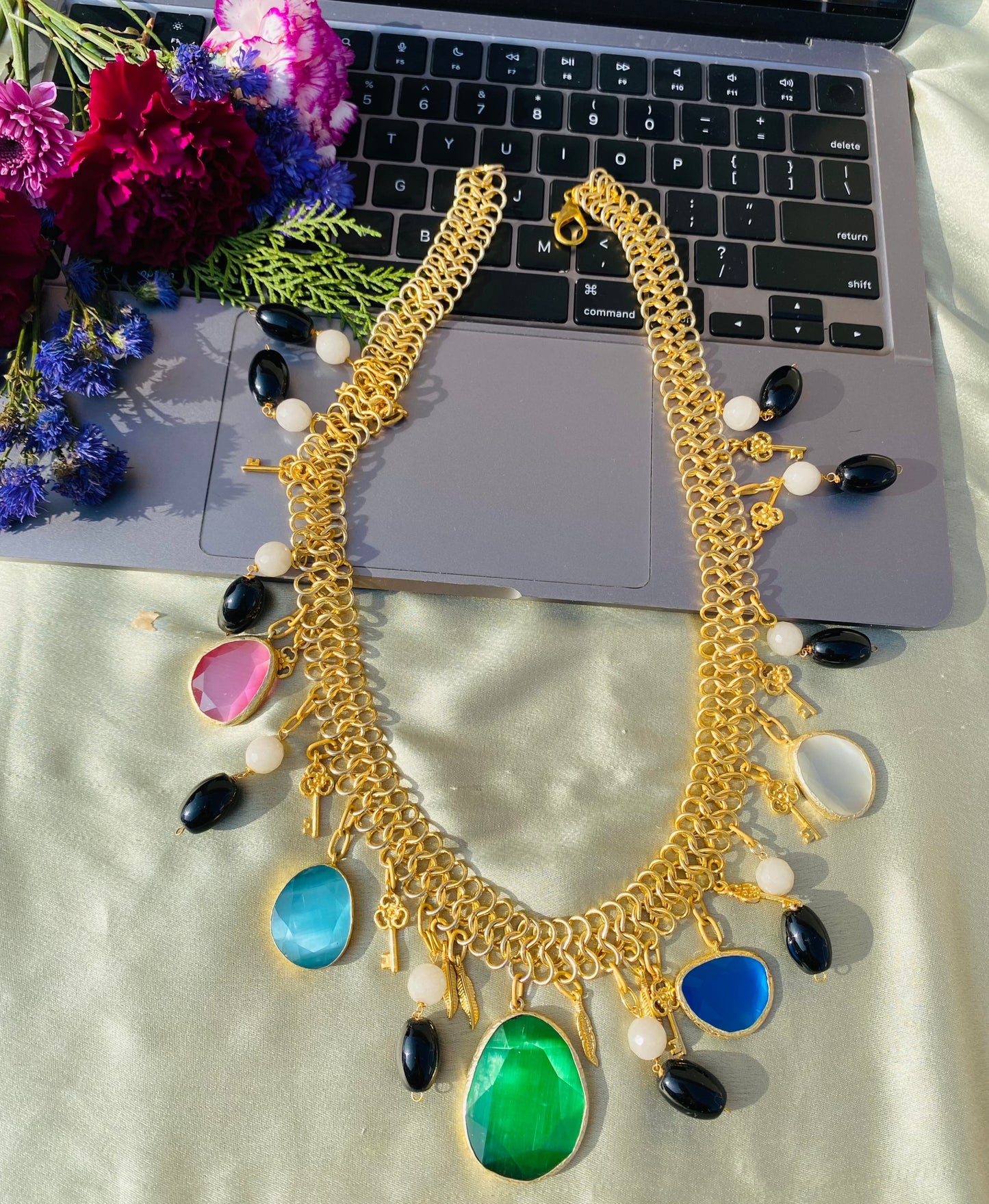 Mira Green Necklace