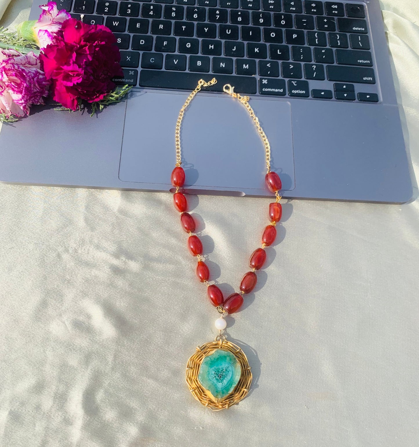 Delicate Muse Agate Necklace